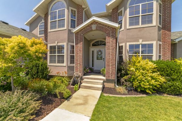 Cost of Transom Window Replacement in Novato